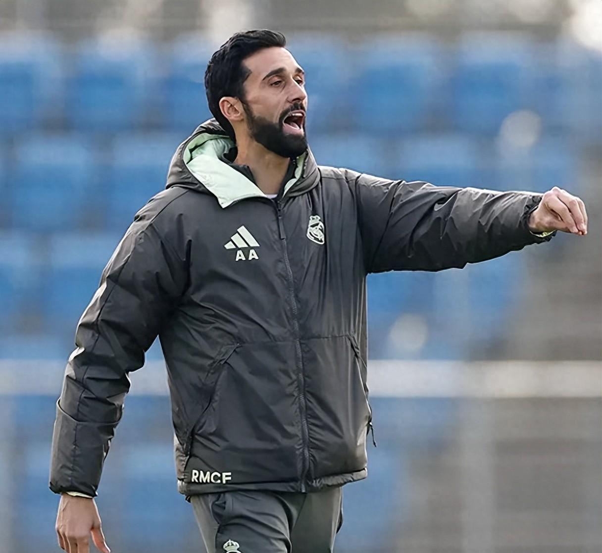 开云-阿韦洛亚:穆里尼奥对我的影响很大,但我若效仿他将必败